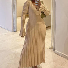 Load image into Gallery viewer, V-Neck Ribbed Knit Pleated Maxi Dress
