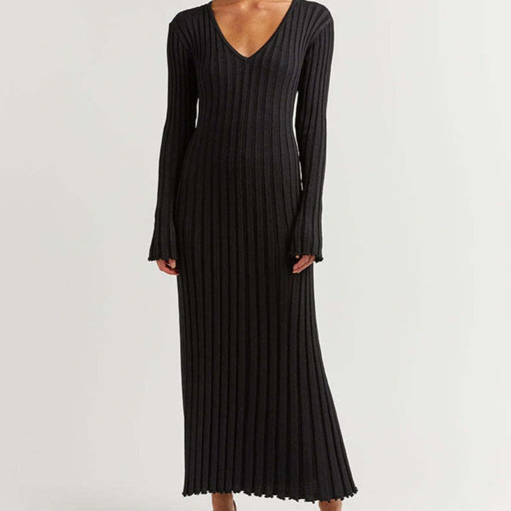 V-Neck Ribbed Knit Pleated Maxi Dress