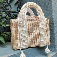 Load image into Gallery viewer, Pearl Detail Beaded Straw Bag
