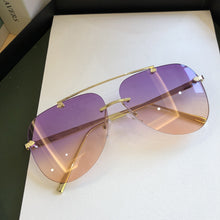 Load image into Gallery viewer, Faded Lens Oversized Aviator Sunglasses
