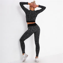 Load image into Gallery viewer, Long Sleeve Crop Top Seamless Yoga Set
